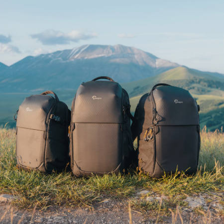 Встречайте новинку - культовый фоторюкзак Lowepro Fastpack IV для съемок и путешествий!